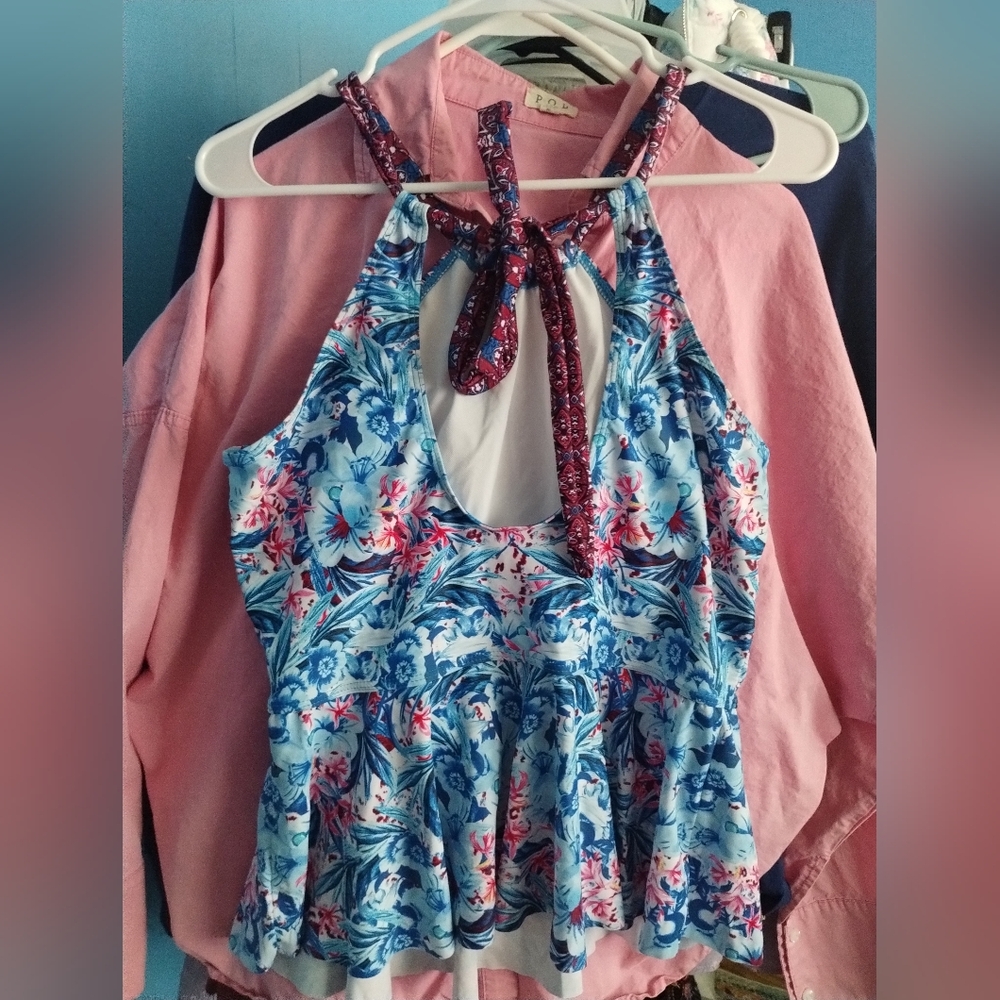NWOT Floral Ruffle Swim Top - Picture 3 of 3